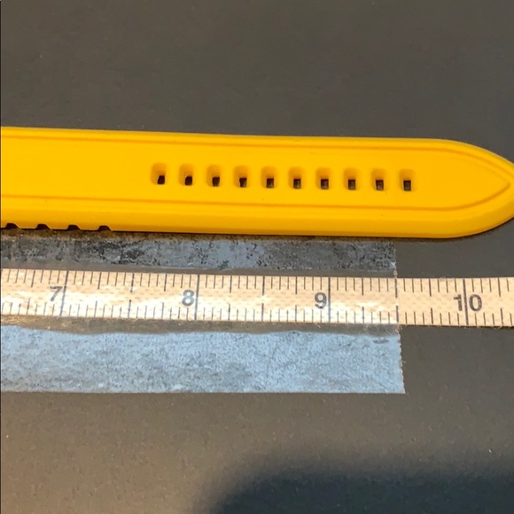 Fossil watch yellow chronograph analog rubber euc - Picture 6 of 8